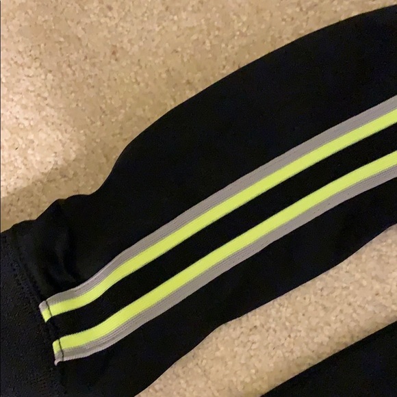Women’s or Girls - Nike Medium track jacket - Picture 4 of 5